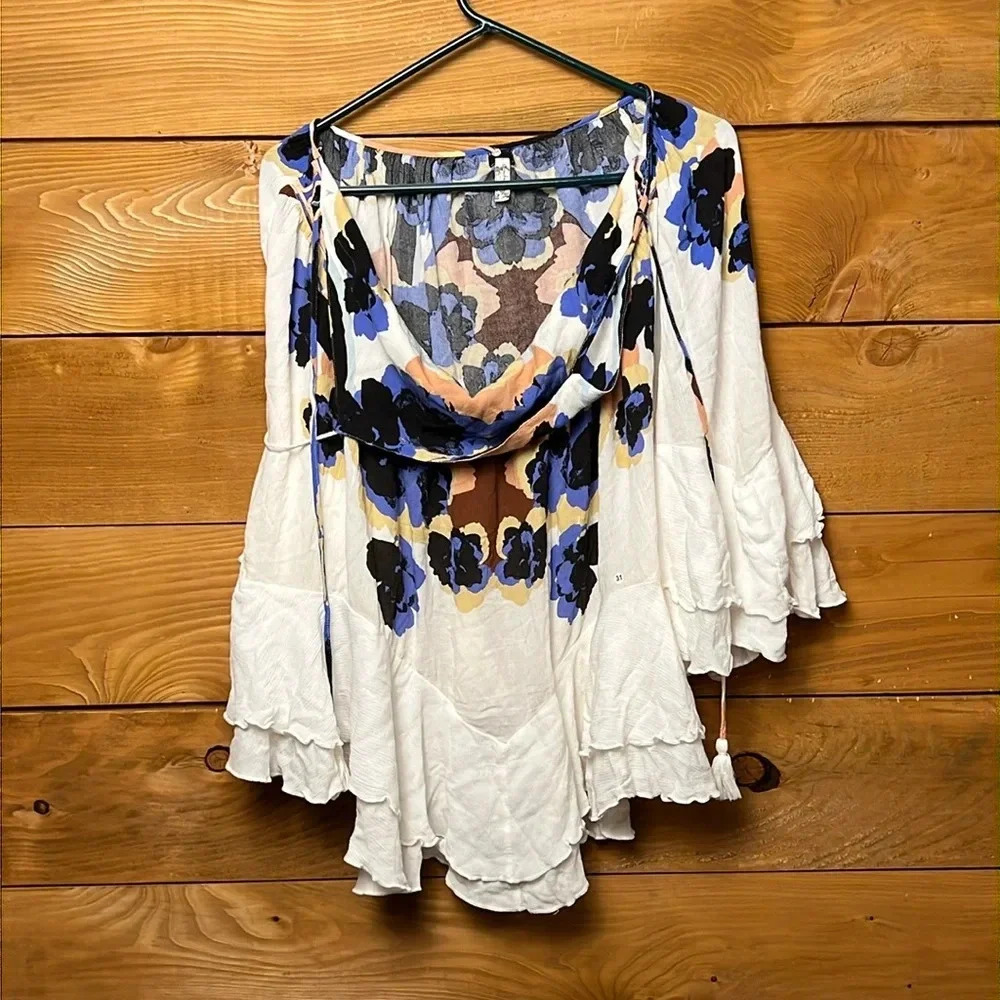 Free people women’s cape/dress Sm viscose lightweight floral print mini event